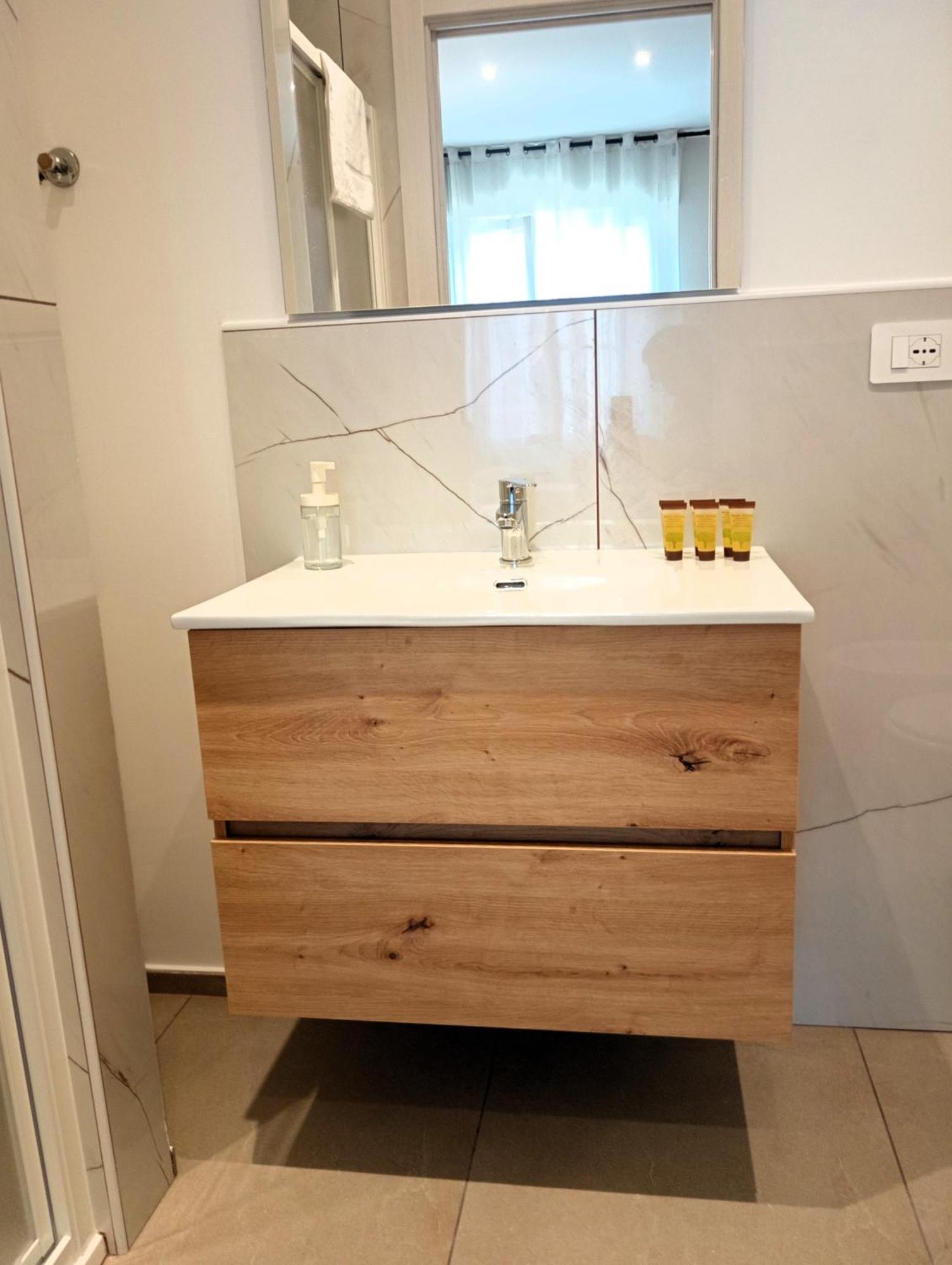 Mile Rooms Bari Ngoại thất bức ảnh